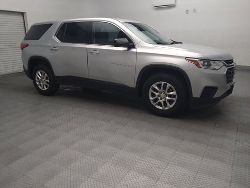 Used 2019 Chevrolet Traverse LS FWD image 11