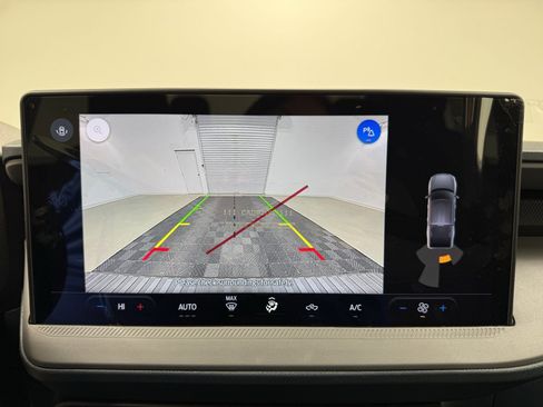 New 2025 Ford Maverick XL w/ Equipment Group 101A image 17