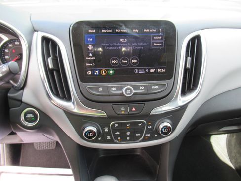 Used 2024 Chevrolet Equinox LT FWD image 26
