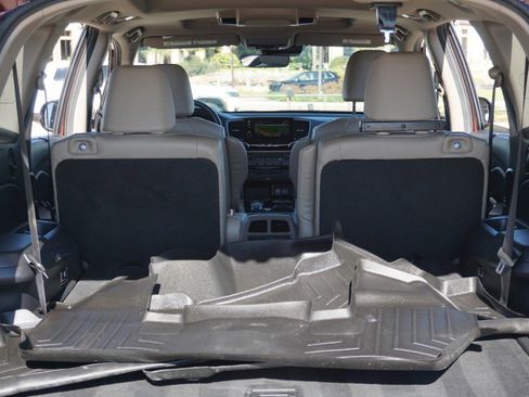 Used 2019 Honda Pilot Elite image 36