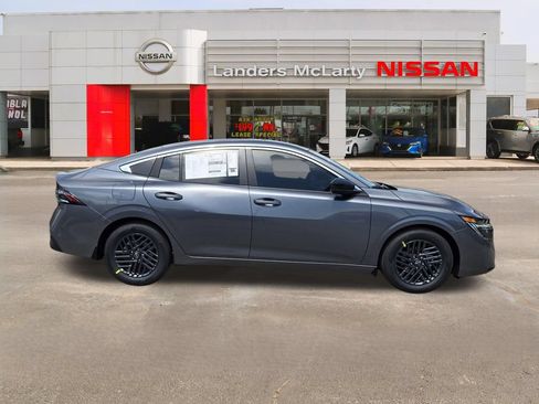 New 2026 Nissan Sentra SV w/ SV Convenience Package FWD image 2