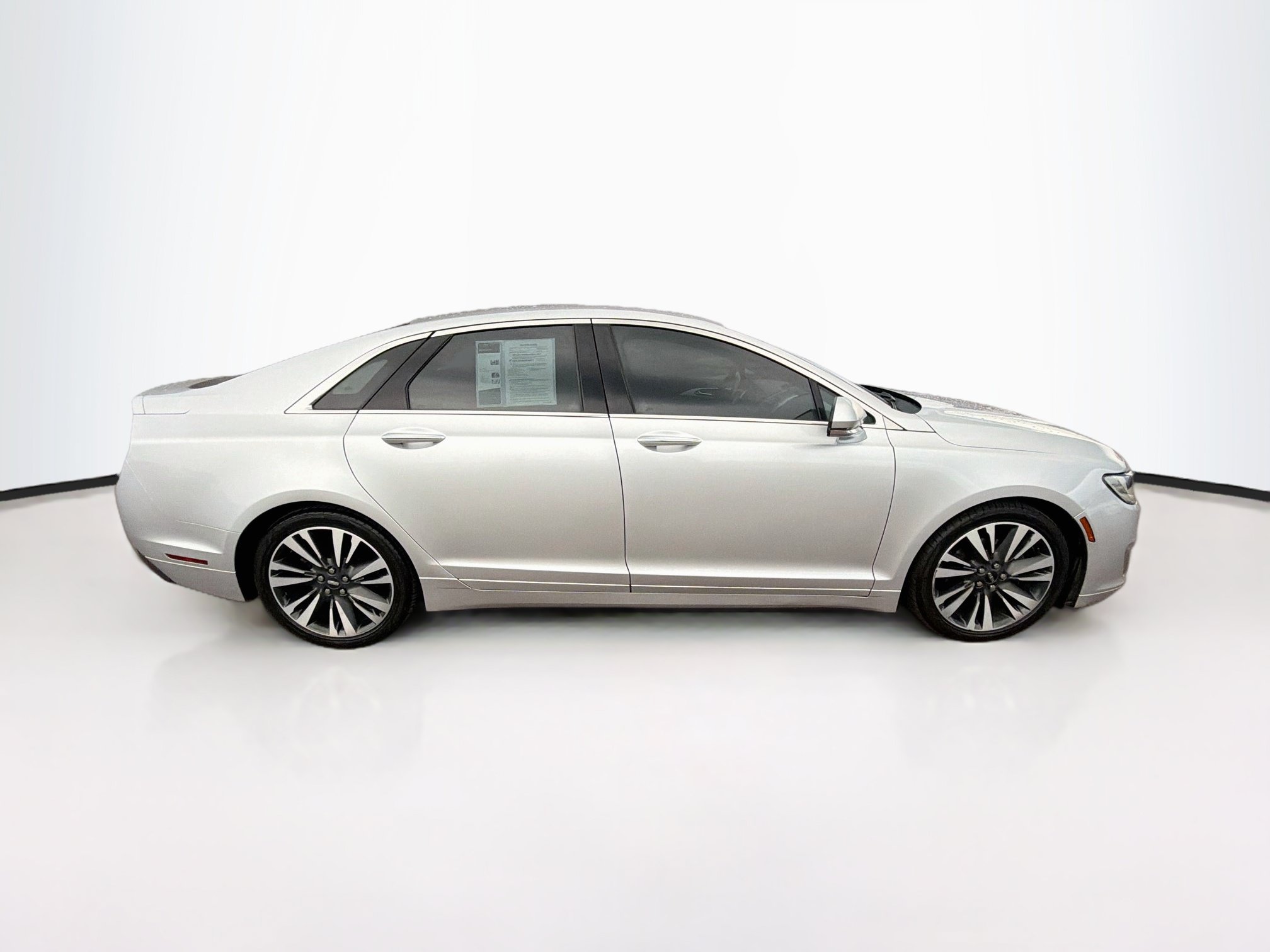Used 2017 Lincoln MKZ Select w/ Select Plus Package AWD/4WD image 10
