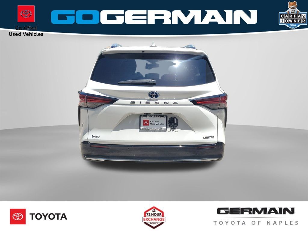 Certified 2025 Toyota Sienna Limited FWD image 10