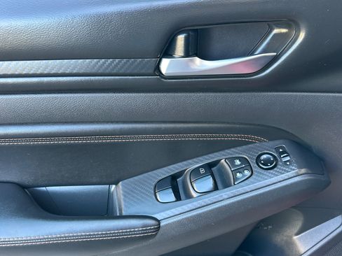 Used 2021 Nissan Altima 2.5 SR w/ SR Premium Package image 11