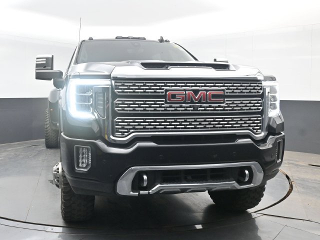 Used 2023 GMC Sierra 3500 Denali w/ Denali Ultimate Package AWD/4WD image 3