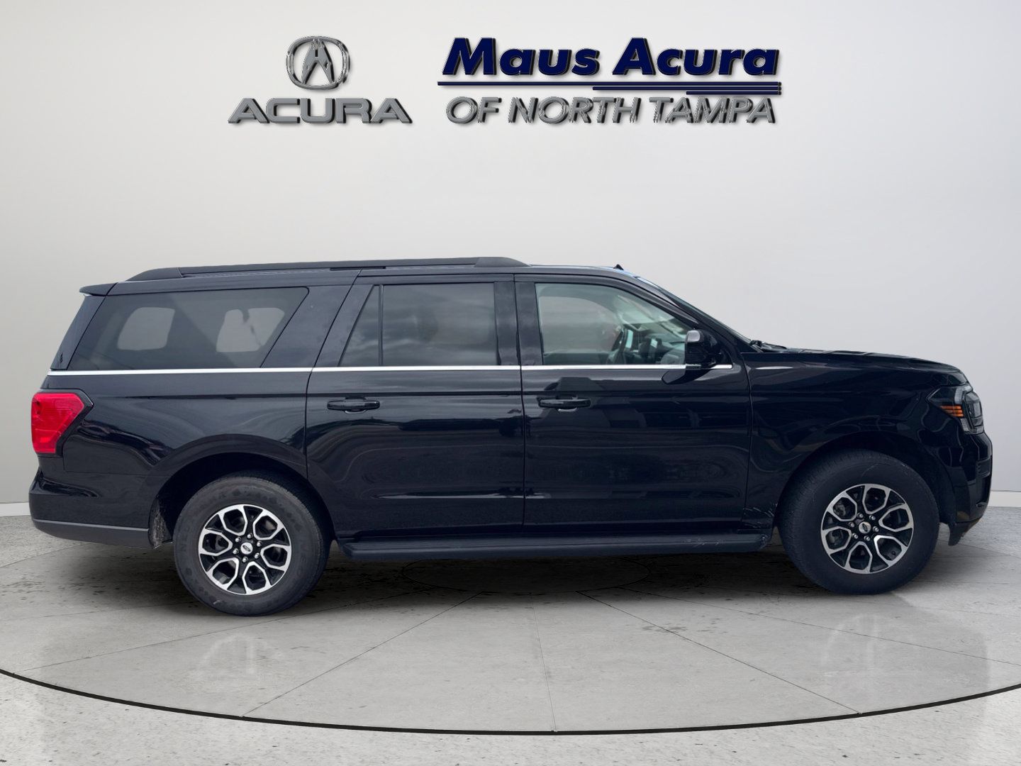 Used 2024 Ford Expedition Max XLT AWD/4WD image 6