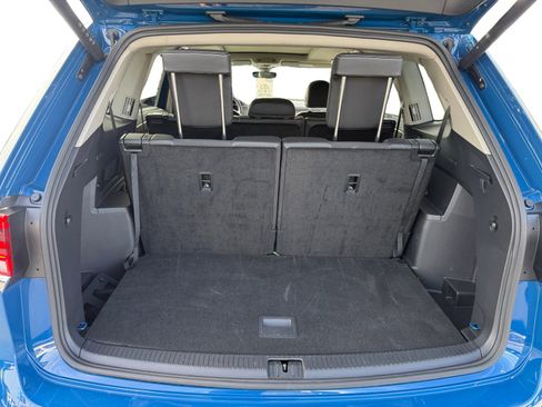 Certified 2025 Volkswagen Atlas SEL image 17