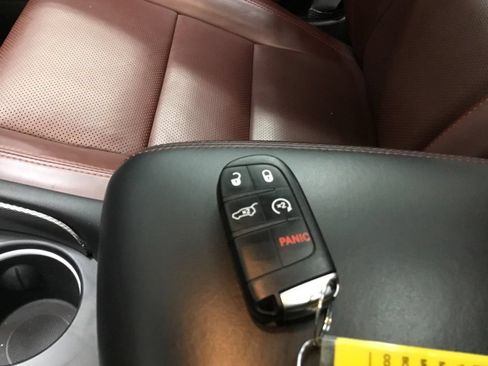 Used 2023 Dodge Durango GT AWD/4WD image 10