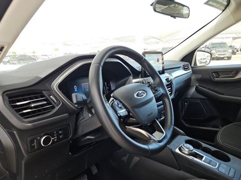 Used 2024 Ford Escape Active AWD/4WD image 9