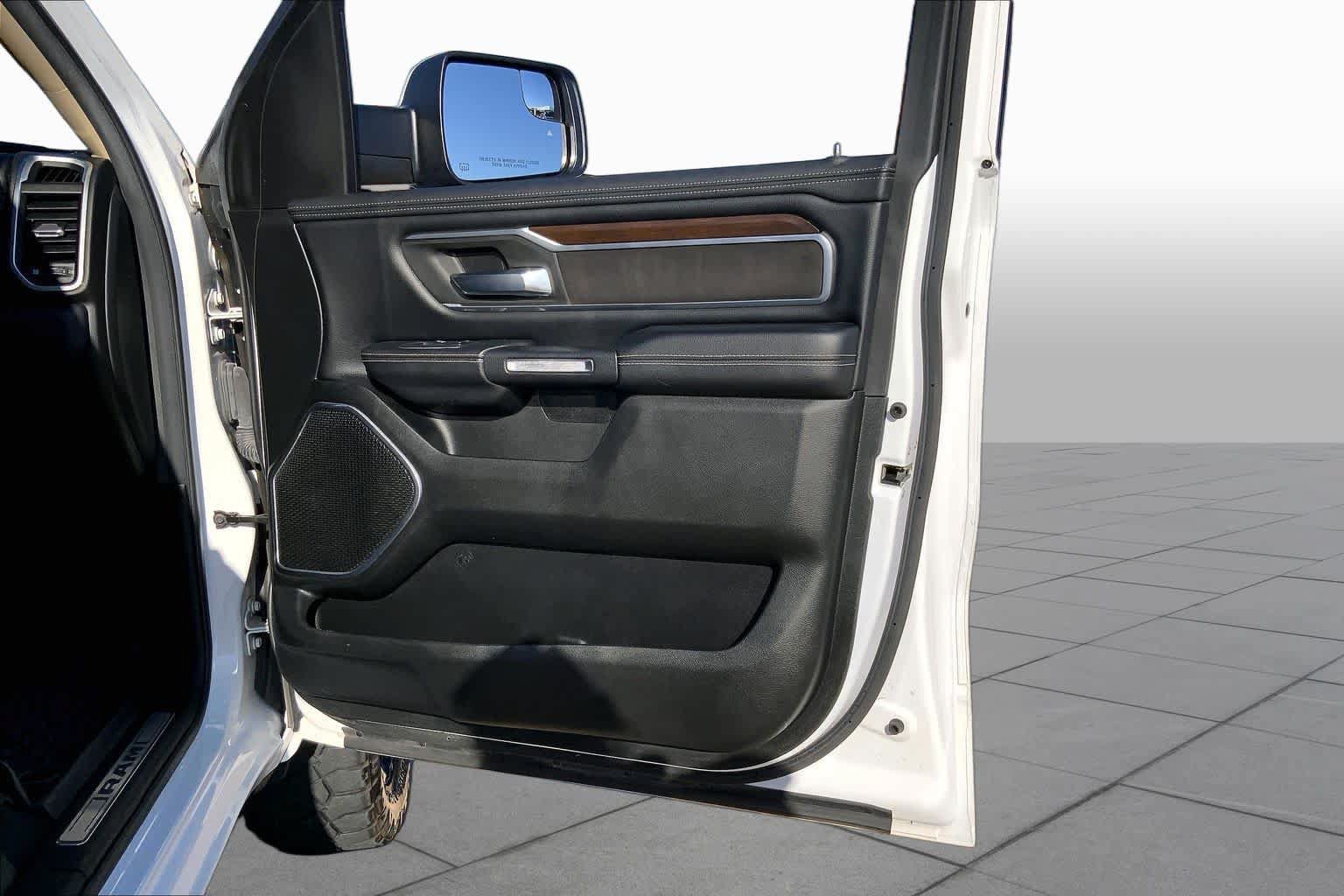 Used 2021 RAM 1500 Laramie w/ Laramie Southwest Edition AWD/4WD image 21