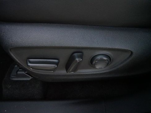 Certified 2026 Toyota Highlander XLE image 20