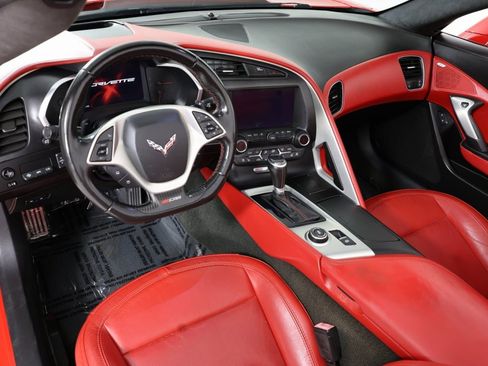 Used 2016 Chevrolet Corvette Z06 w/ 3LZ Preferred Equipment Group image 19