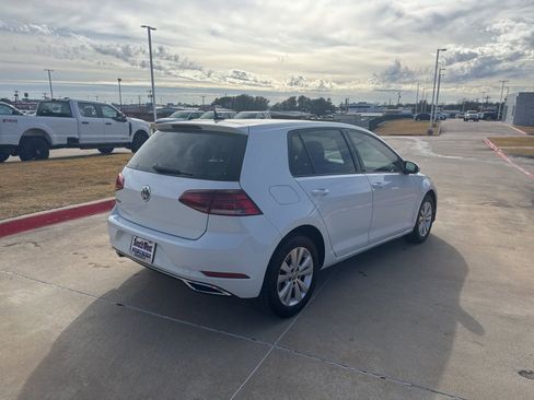Used 2021 Volkswagen Golf 4-Door image 37