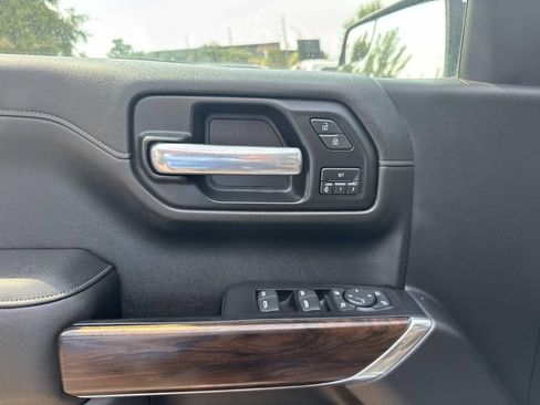Used 2019 GMC Sierra 1500 SLT AWD/4WD image 21