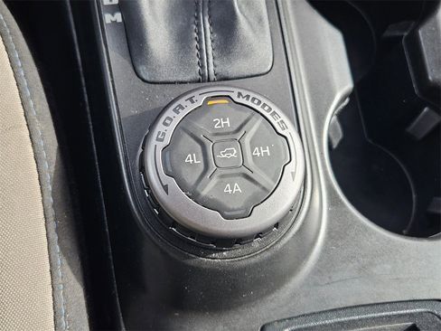 Used 2021 Ford Bronco Wildtrak image 29