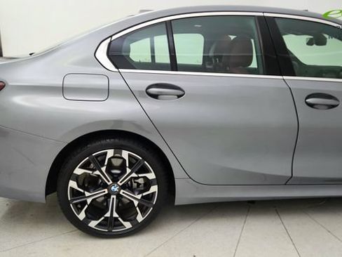 Used 2025 BMW 330i Sedan RWD image 12