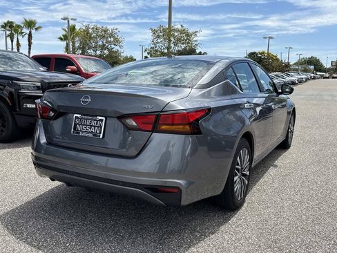 Certified 2024 Nissan Altima 2.5 SV FWD image 4
