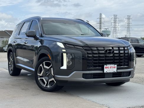 Used 2023 Hyundai Palisade Limited FWD image 1