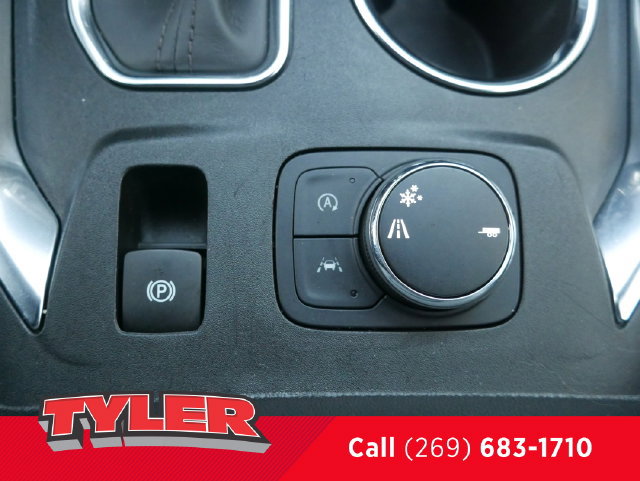 Used 2023 Chevrolet Traverse Premier w/ LPO, Floor Liner Package FWD image 31