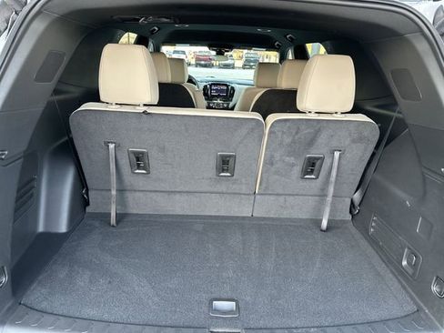 Used 2023 Chevrolet Traverse LT image 22