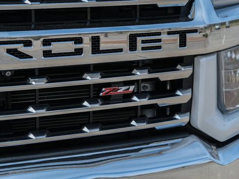 Used 2020 Chevrolet Silverado 2500 LTZ w/ LTZ Premium Package image 7