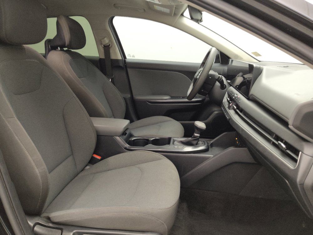 Used 2025 Kia K4 FWD image 21
