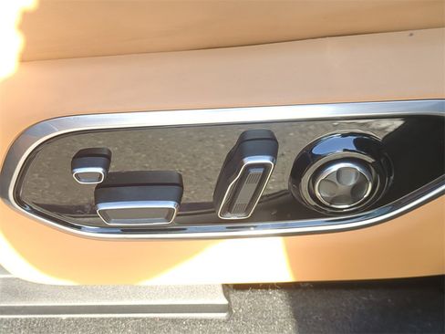 Used 2023 Jeep Grand Cherokee Summit image 22