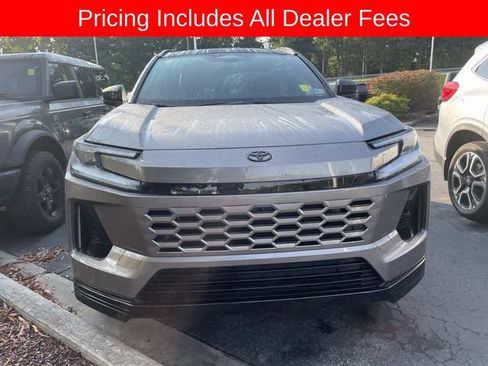 Used 2026 Toyota RAV4 XSE w/ Weather Package AWD/4WD image 13