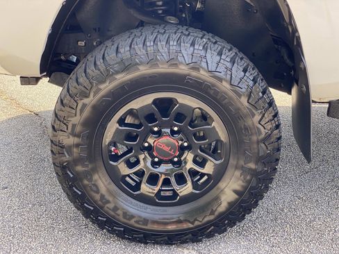 Used 2023 Toyota Tacoma SR AWD/4WD image 13