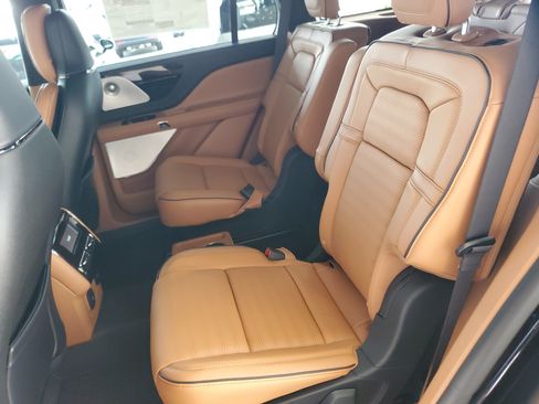 New 2026 Lincoln Aviator Black Label w/ Dynamic Handling Package AWD/4WD image 28