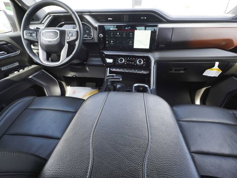 Used 2024 GMC Sierra 1500 Denali w/ Denali Reserve Package image 38