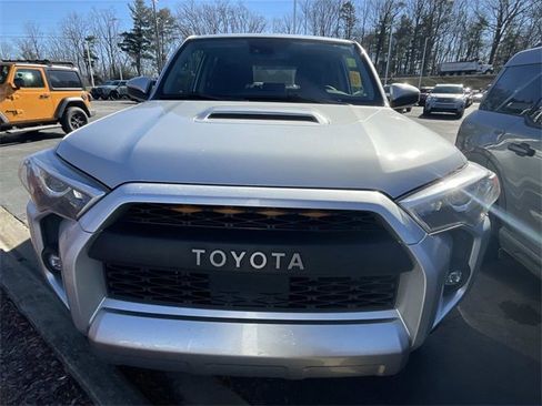 Used 2021 Toyota 4Runner TRD Off-Road image 7