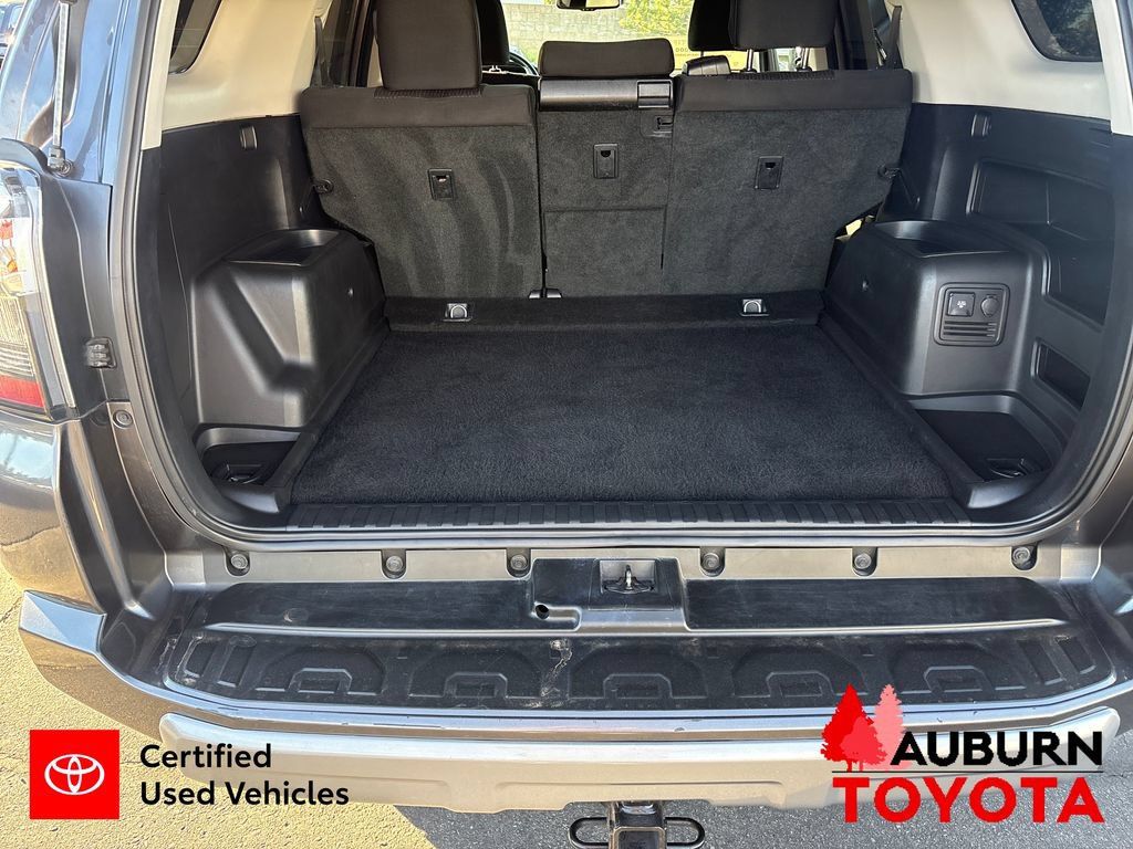 Certified 2020 Toyota 4Runner TRD Off-Road AWD/4WD image 27