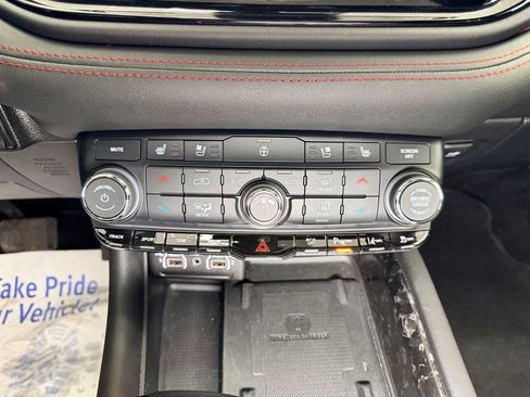 Used 2024 Dodge Durango R/T w/ Tow 'N Go Group AWD/4WD image 17