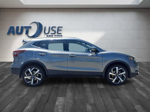 Used 2022 Nissan Rogue Sport SL AWD/4WD image 4