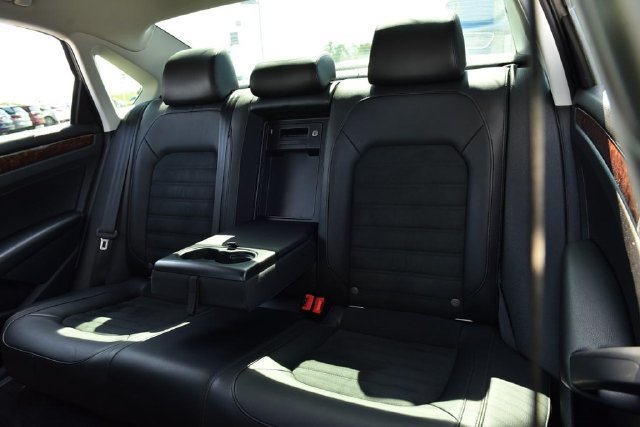 Used 2013 Volkswagen Passat TDI SEL Premium FWD image 21