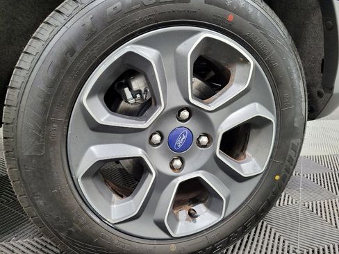Used 2020 Ford EcoSport S image 31