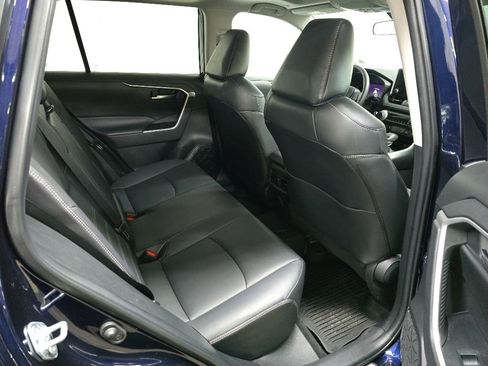 Used 2023 Toyota RAV4 XLE Premium AWD/4WD image 18