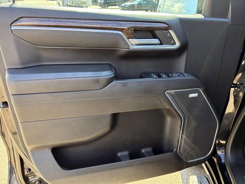 Used 2022 GMC Sierra 1500 Elevation w/ Elevation Premium Package AWD/4WD image 22