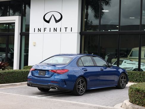 Used 2023 Mercedes-Benz C 300 Sedan image 4