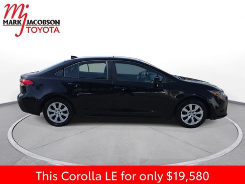 Used 2025 Toyota Corolla LE image 7