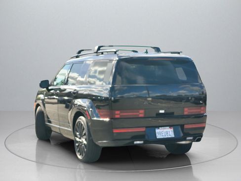 Used 2025 Hyundai Santa Fe Calligraphy image 5