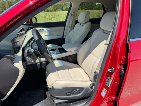 New 2026 Genesis GV70 2.5T Advanced AWD/4WD image 18