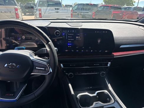 New 2026 Chevrolet Traverse Z71 w/ Enhanced Driving Package AWD/4WD image 17