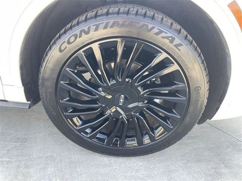 Used 2021 Lincoln Corsair Reserve w/ Equipment Group 201A image 33