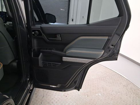 Used 2025 Toyota 4Runner Trailhunter image 13