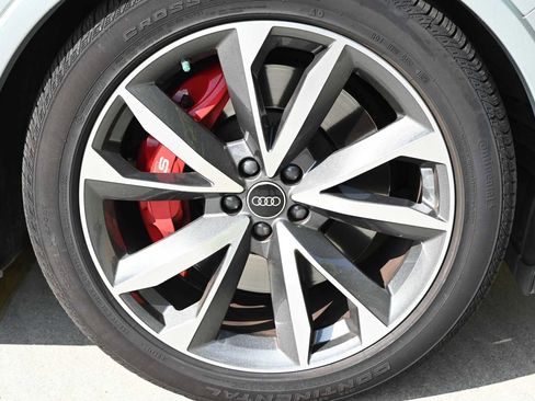 Used 2023 Audi SQ7 Prestige AWD/4WD image 9