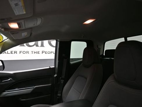 Used 2021 Chevrolet Colorado LT w/ LT Convenience Package RWD image 18