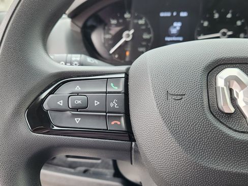 Used 2025 RAM ProMaster 2500 w/ Convenience Group image 18