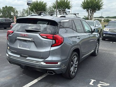 Used 2020 GMC Terrain Denali w/ Denali Premium Package image 7